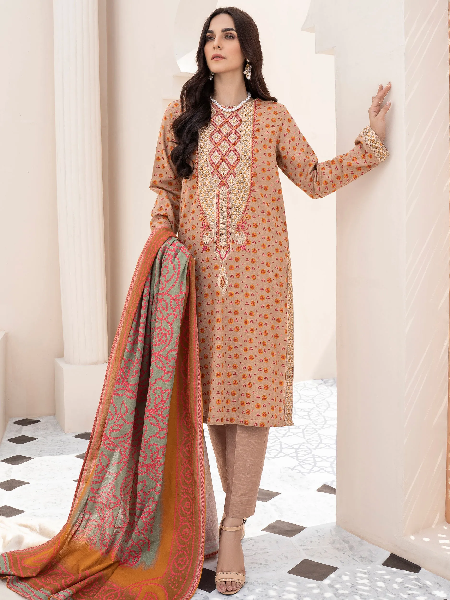 2 Piece Embroidered Khaddar Suit (Unstitched)